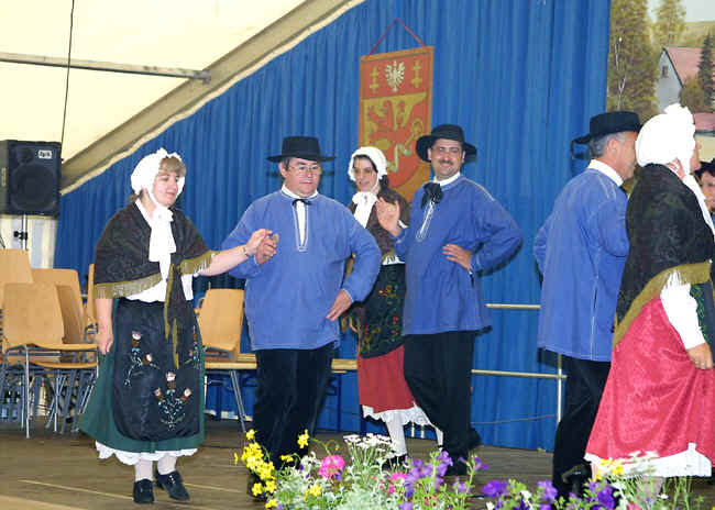bertichamps_dorffest4.jpg (44156 Byte)