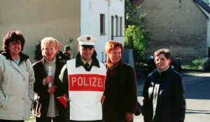 polizist.jpg (51951 Byte)