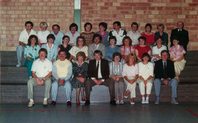50-51_1985.jpg (826087 Byte)