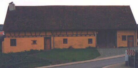 hihaus1.jpg (17845 Byte)