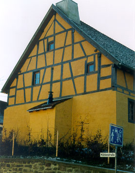 hhaus4.jpg (40890 Byte)